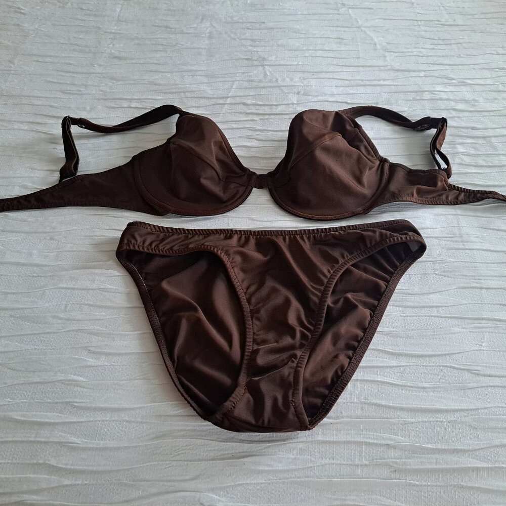 Venus 2 Piece Brown Bikini Bottom Size 6 / Underwire Top Size DD
